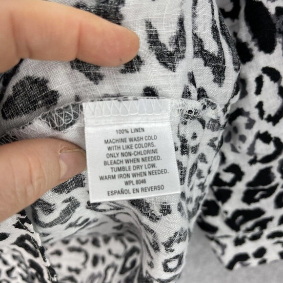 JM Collection 100% Linen Blouse Womens Size 18W Animal Print Tab Sleeves Pocket - Picture 7 of 7